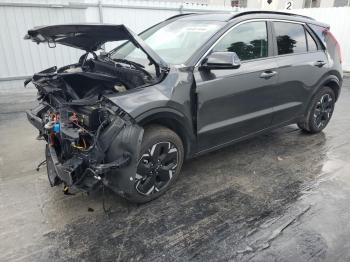  Salvage Kia Niro