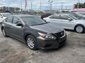  Salvage Nissan Altima