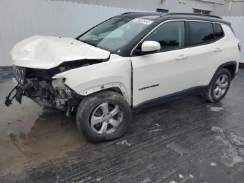  Salvage Jeep Compass