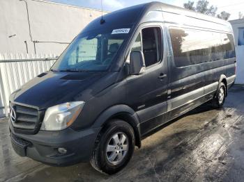  Salvage Mercedes-Benz Sprinter