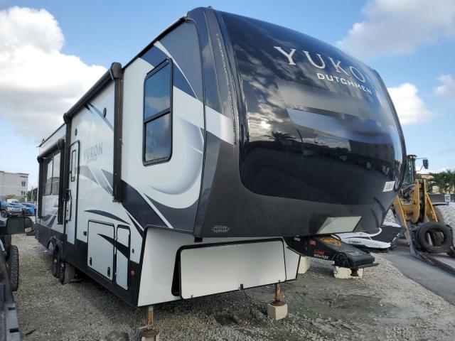  Salvage Keystone 5th Wheel