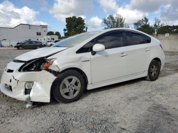  Salvage Toyota Prius