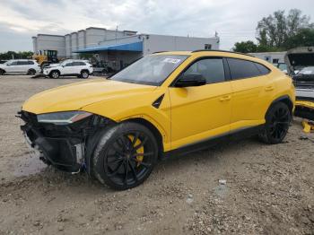  Salvage Lamborghini Urus