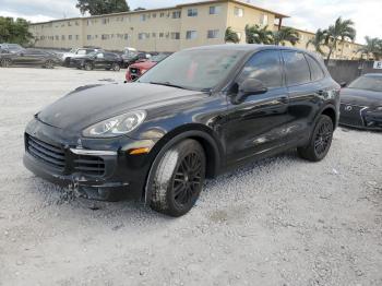  Salvage Porsche Cayenne