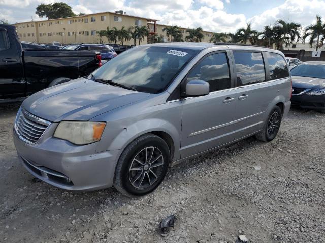  Salvage Chrysler Minivan