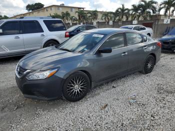  Salvage Nissan Altima