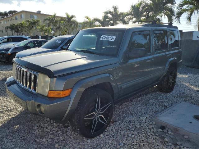  Salvage Jeep Commander