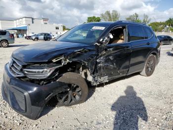  Salvage Volkswagen Tiguan