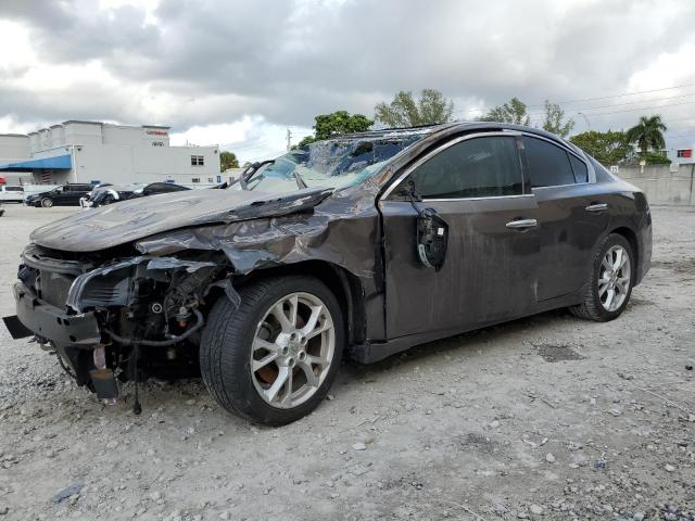  Salvage Nissan Maxima