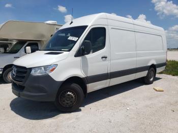  Salvage Mercedes-Benz Sprinter