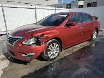  Salvage Nissan Altima