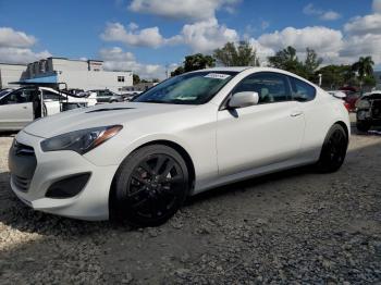  Salvage Hyundai Genesis