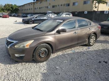  Salvage Nissan Altima