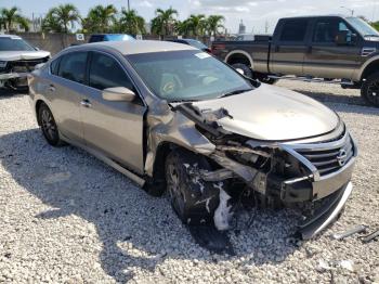  Salvage Nissan Altima