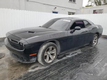  Salvage Dodge Challenger