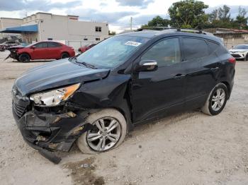  Salvage Hyundai TUCSON