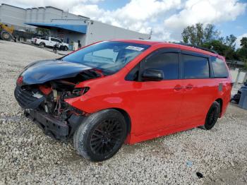  Salvage Toyota Sienna