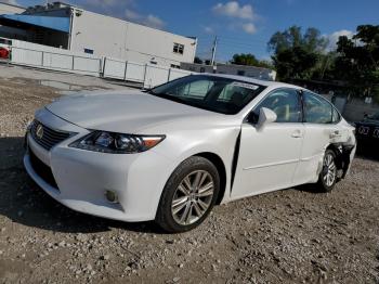  Salvage Lexus Es