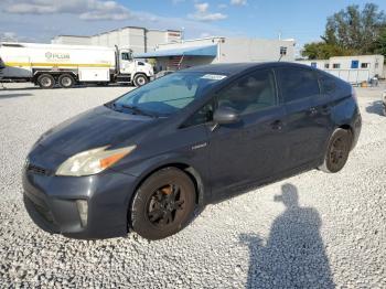  Salvage Toyota Prius