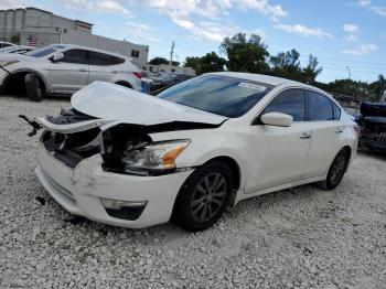  Salvage Nissan Altima