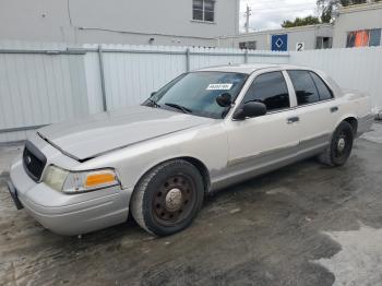  Salvage Ford Crown Vic