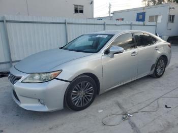  Salvage Lexus Es