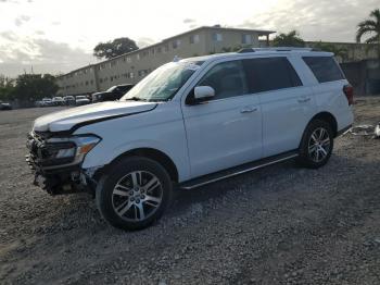  Salvage Ford Expedition