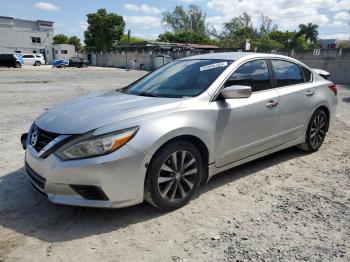  Salvage Nissan Altima
