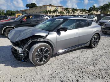  Salvage Kia EV6