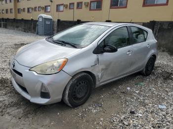  Salvage Toyota Prius
