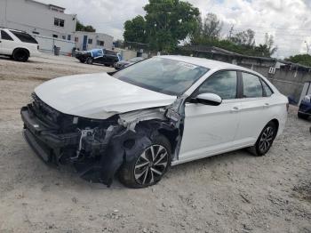  Salvage Volkswagen Jetta