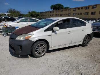  Salvage Toyota Prius