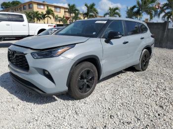  Salvage Toyota Highlander