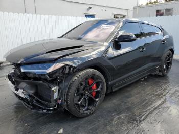  Salvage Lamborghini Urus Perfo