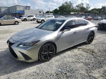  Salvage Lexus Es