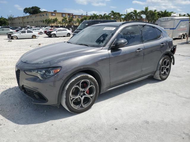  Salvage Alfa Romeo Stelvio