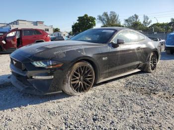  Salvage Ford Mustang