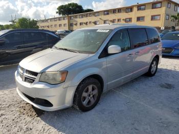  Salvage Dodge Caravan