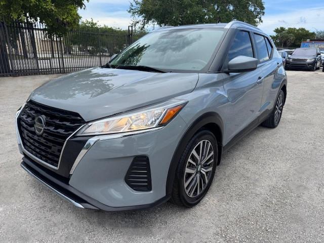  Salvage Nissan Kicks
