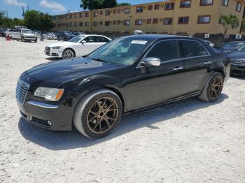  Salvage Chrysler 300