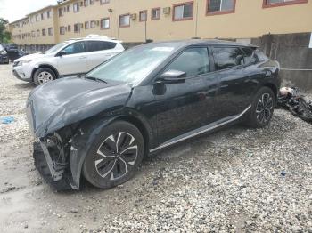  Salvage Kia EV6