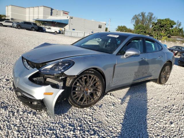 Salvage Porsche Panamera