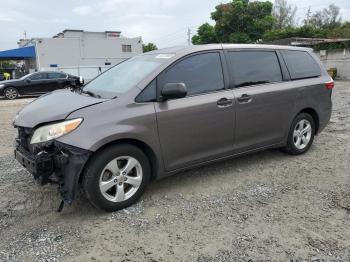  Salvage Toyota Sienna