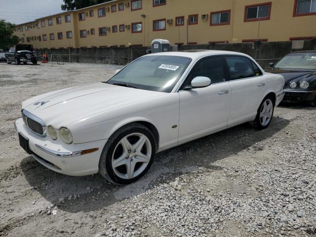  Salvage Jaguar Xj8