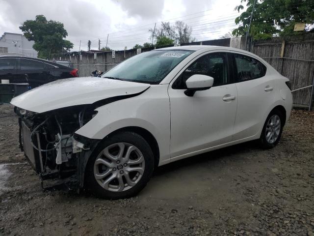  Salvage Toyota Yaris