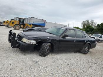  Salvage Ford Crown Vic