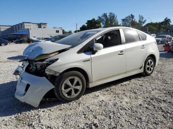  Salvage Toyota Prius