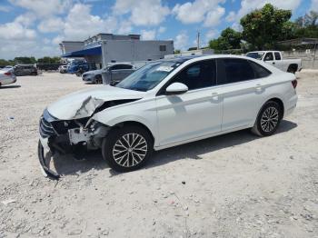  Salvage Volkswagen Jetta