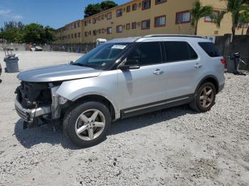  Salvage Ford Explorer
