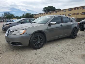  Salvage Chrysler 200